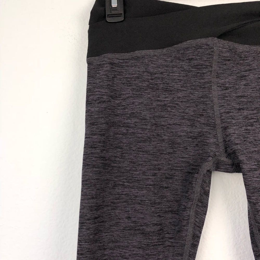 Beyond Yoga East Bound criss cross waist leggings - Picture 4 of 8